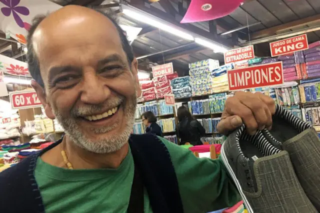 Édgar com novos dentes