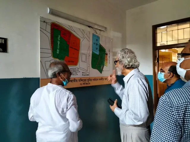 ২৭শে আগস্ট তিনি ভূমি মন্ত্রণালয়ের উপদেষ্টা হিসেবে দায়িত্ব গ্রহণ করেন।