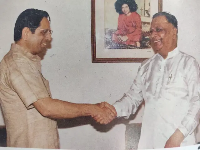 माधव गोडबोले