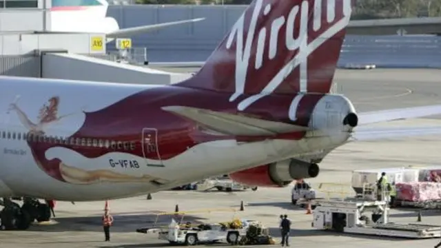 بعضی از کارکنان شرکت هواپیمایی بحران کنونی را "بی سابقه" و بدتر از بحران ناشی از شیوع بیماری سارس در سال ۲۰۰۹ میلادی و حتی حملات ۱۱ سپتامبر به آمریکا خوانده‌اند