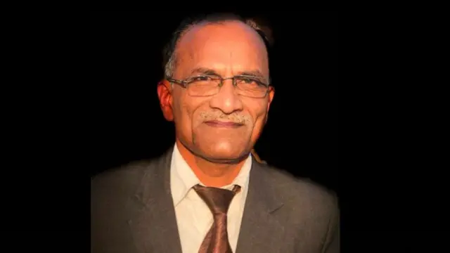 વકીલ દિનેશ પટેલ