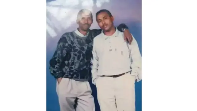 ኣቶ ወልደስላሴ ወልደሚካኤል[የማን] ምስ መሳርሕቱ ኣቶ ገብረሃንስ [ጸጋም]