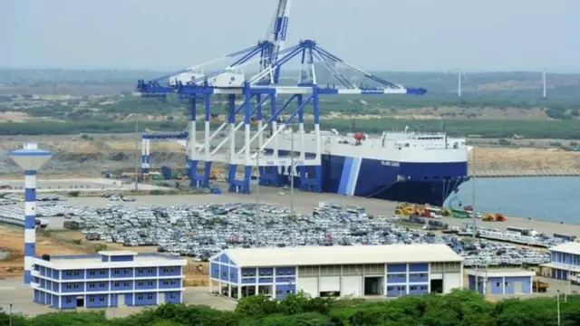 Sri Lanka đã phải bàn giao cảng Hambantota cho Trung Quốc để giúp trả nợ nước ngoài