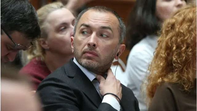 Голова "Ощадбанку" Андрій Пишний нагадує про одну з причин банківської та фінансової кризи - анексію Криму і конфлікт на Донбасі