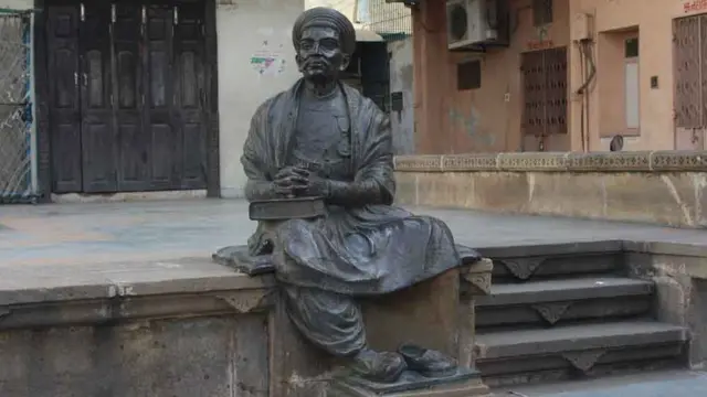 કવિ દલપતરામને કહીને રણછોડલાલે સ્વચ્છતા અંગે કવિતા લખાવેલી