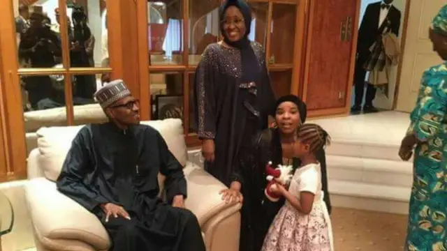 Shugaba Buhari da matarsa da jikokinsa