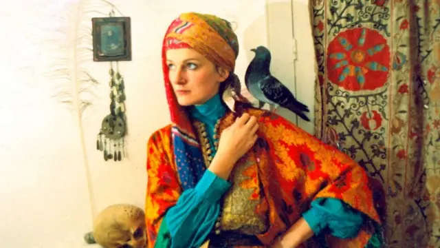 Аманда Філдінг почала експериментувати з ЛСД