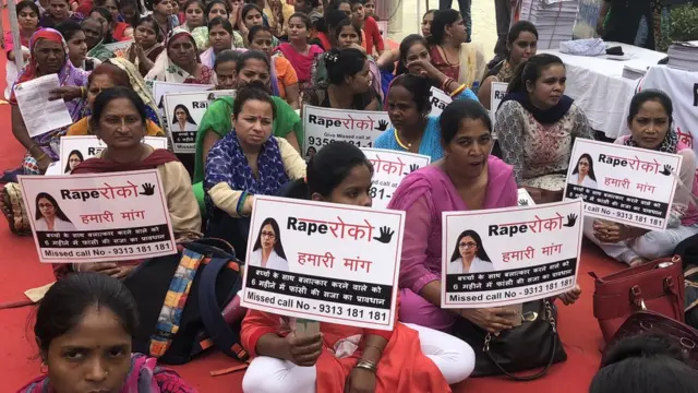 स्वाति मालिवाल, अनशन, महिलाएं