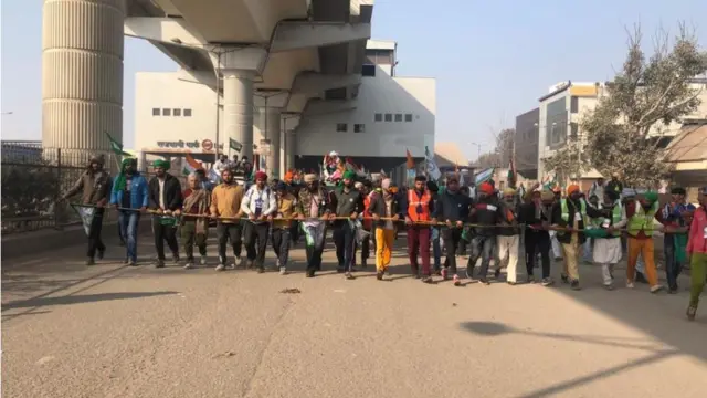 రైతుల ర్యాలీ