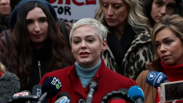 Роз Макґавен