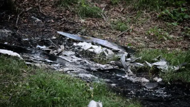 Обломки сбитой российской ракеты в Киеве