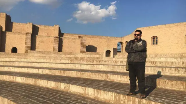 دغه ایرانی کډوال اعتراض لري چې د ملګرو ملتونو د کډوالۍ اداره د یوه کډوال په توګه دده ستونزو ته بې پامه ده