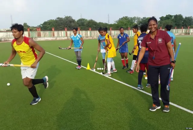 सुमराई टेटे, हॉकी, ध्यानचंद अवॉर्ड, झारखंड