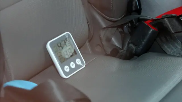 동두천 어린이집 사고 차량. 오전에도 차량내부 온도가 41도를 기록했다