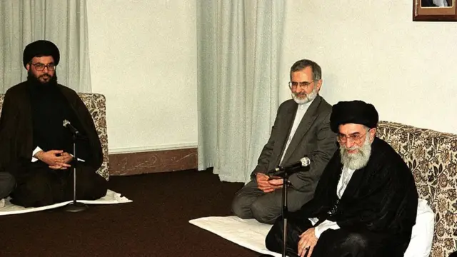 O líder supremo do Irã com o chefe do Hezbollah Hassan Nasrallah.