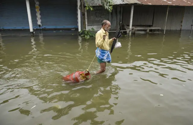 असम बाढ़