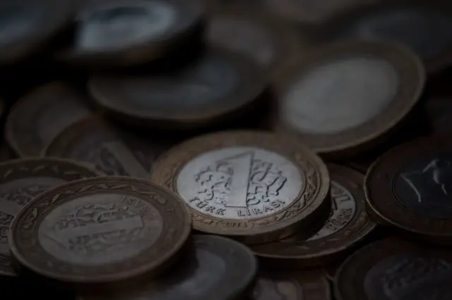 ليرات تركية