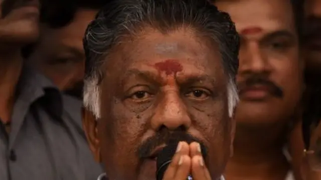 ஓ. பன்னீர்செல்வம் கட்சிக்குள் தன் ஆதரவை இழந்தது எப்படி?