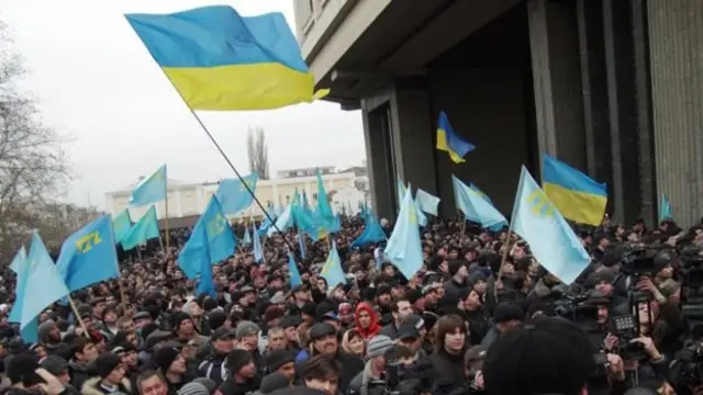 Так выглядел последний проукраинский митинг в Крыму, который состоялся 26 февраля 2014 года