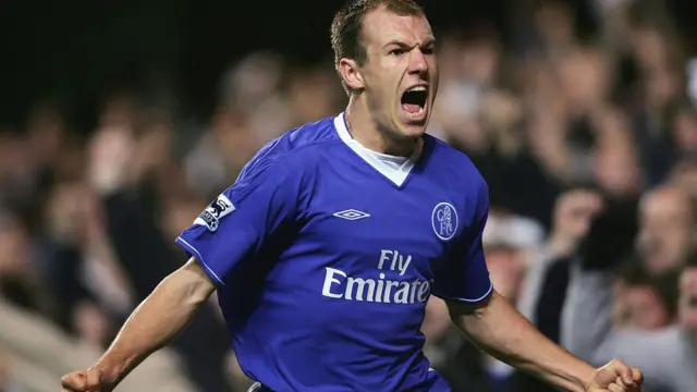 Arjen Robben celebra un gol