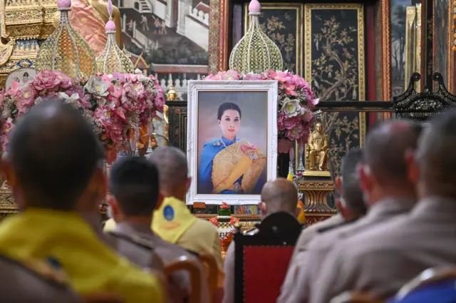 "ให้ท่านมีพละกำลังหายป่วย และสบายขึ้นมา” พระมหานพพร อริยญาโณ