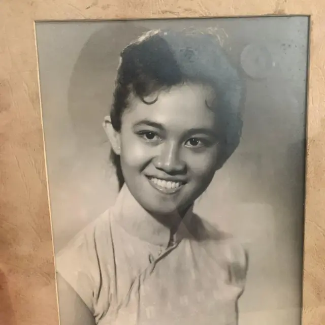 Tan Giok Eng semasa muda