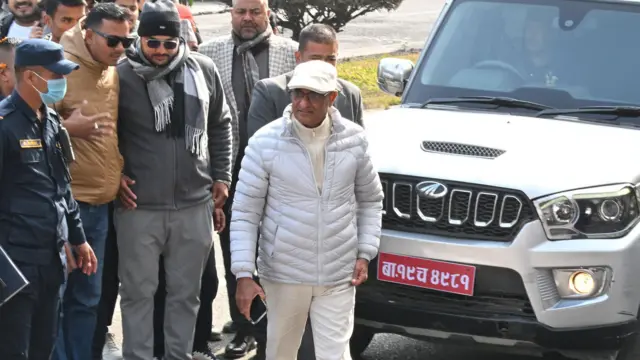 तत्कालीन गृहमन्त्री रमेश लेखक