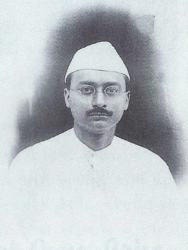 ત્રણ વર્ષ સુધી ચંદુલાલ ગુજરાત વિદ્યાપીઠમાં અધ્યાપક તરીકે રહ્યા