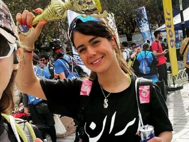 نیلوفر مردانی