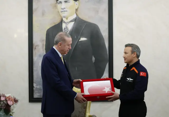 Erdoğan ve Gezeravcı