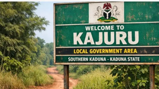 Aworan patako akini-kaabọ si Kajuru, nipinlẹ Kaduna.