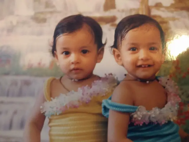 संस्कृती आणि श्रृती परोलिया