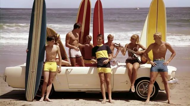 งานวิจัยเกี่ยวกับมิตรภาพที่เป็นประโยชน์ด้านสุขภาพสามารถพบได้ตั้งแต่ทศวรรษที่ 1960 ในรัฐแคลิฟอร์เนียของสหรัฐอเมริกา