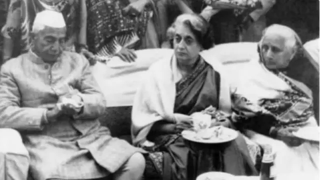 ਚਰਨ ਸਿੰਘ ਅਤੇ ਇੰਦਰਾ ਗਾਂਧੀ 