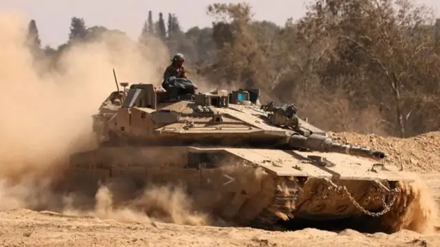 या लष्करी मोहिमेला मंगळवारी (19 ऑगस्ट) संरक्षण मंत्री इस्रायल काट्झ यांनी मंजुरी दिली.