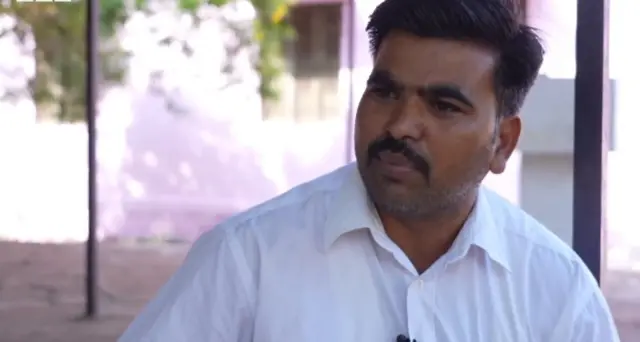 खोरघार के सरपंच मलखान जाटव 