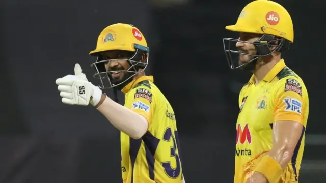 फ़ाफ डू प्लेसी और ऋतुराज गायकवाड़