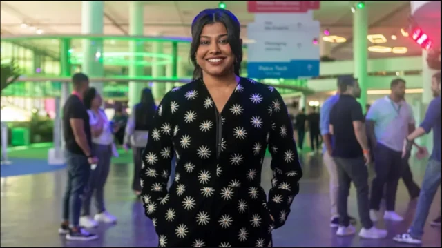 Nikhila Srinivasan, VP ee Farriinta Ganacsiga ee Meta, ayaa sheegaysa in ujeedadu tahay in shirkaduhu ay si isa soo taraysa ugu xirmaan macaamiisha WhatsApp-ka.
