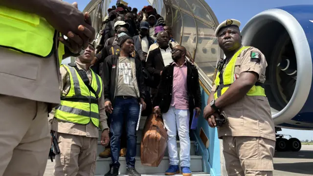 Nigerians arriving from South Africa