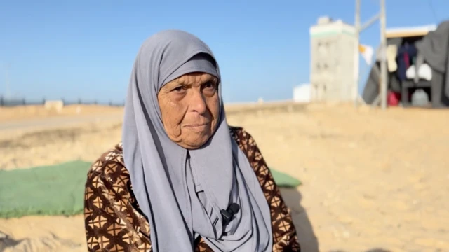 أمنية ليلى العودة إلى منزلها ولو كان ركامًا.