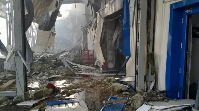 Влучання в склад гуманітарної допомоги Українського Червоного Хреста