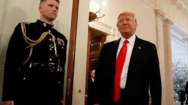 डोनल्ड ट्रंप