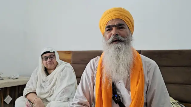 ਸ਼ਹਿਬਾਜ਼ ਦੇ ਦਾਦਾ ਦਾਦੀ 