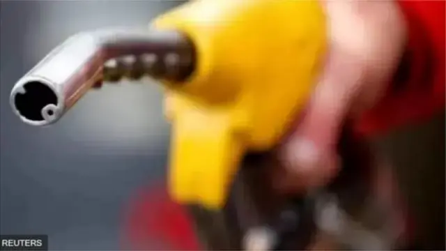 ગુજરાત રાજ્યમાં દર મહિને 60 કરોડ લિટર ડીઝલ અને 25 કરોડ લિટર પેટ્રોલ વપરાય છે