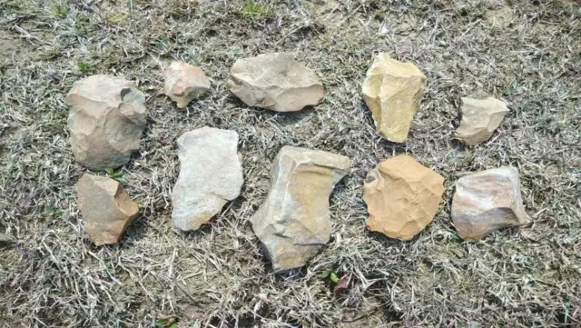 पापामिया टेकडीवर आढळलेली हत्यारं