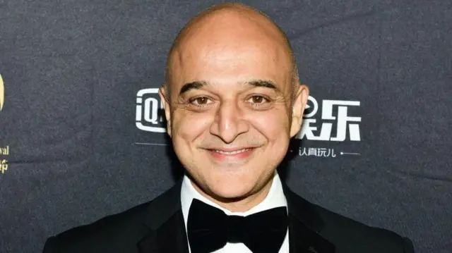 عمر اکرم