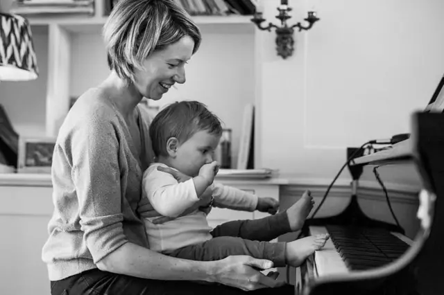 హెలెనాకు వినికిడి శక్తి వచ్చినా, ఆమె చెవిలో వినిపించే సౌండ్ మాత్రం తగ్గలేదు