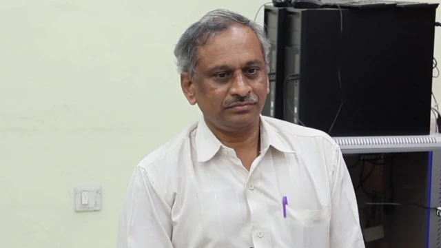 విశాఖ తుపాను హెచ్చరికల కేంద్రం అధికారి జగన్నాధకుమార్ 