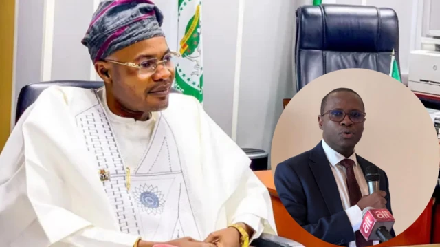 Foto of Adeniyi Matthew Adeyemi and Musa Adamu Aliyu, ICPC chairman 