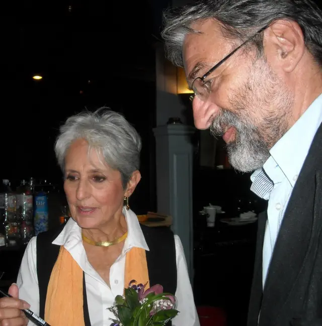 Arči sa Džoan Baez